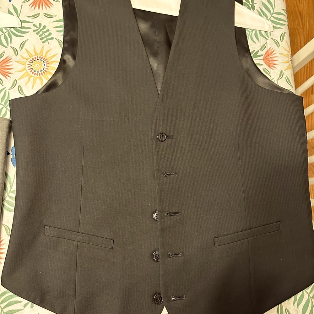 Perry Ellis Men’s Vest